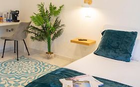 Via Roma Suites